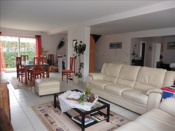 Offres de location Maison Le Mesnil-le-Roi 78600